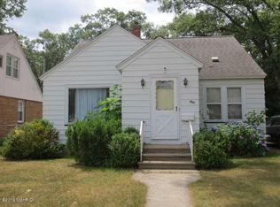 945 E Apple Ave, Muskegon, MI 49442