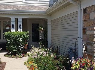 873 Brompton Ct, Carol Stream, IL 60188