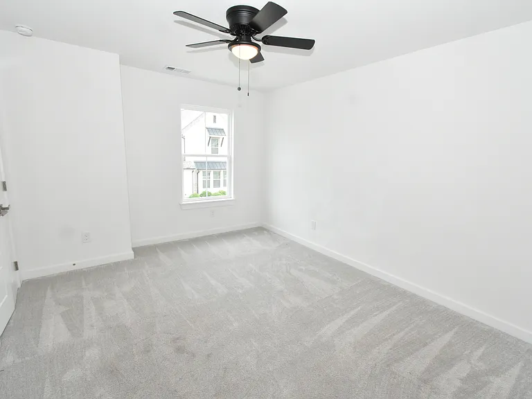 9532 Thorncrown Ln — Photo 10