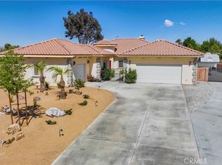 12975 Galewood St, Apple Valley, CA 92308