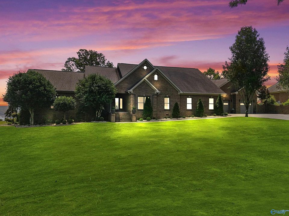 1st image of 273 Edmonds Dr