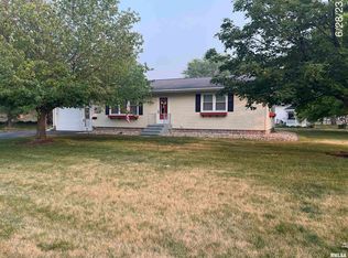 532 E Locust St, Geneseo, IL 61254