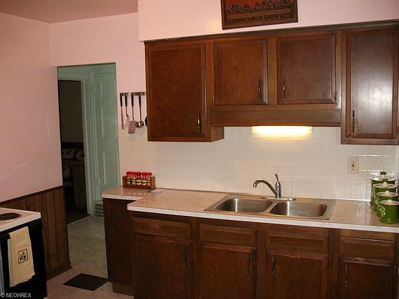 5th image of 4369 W 146th St