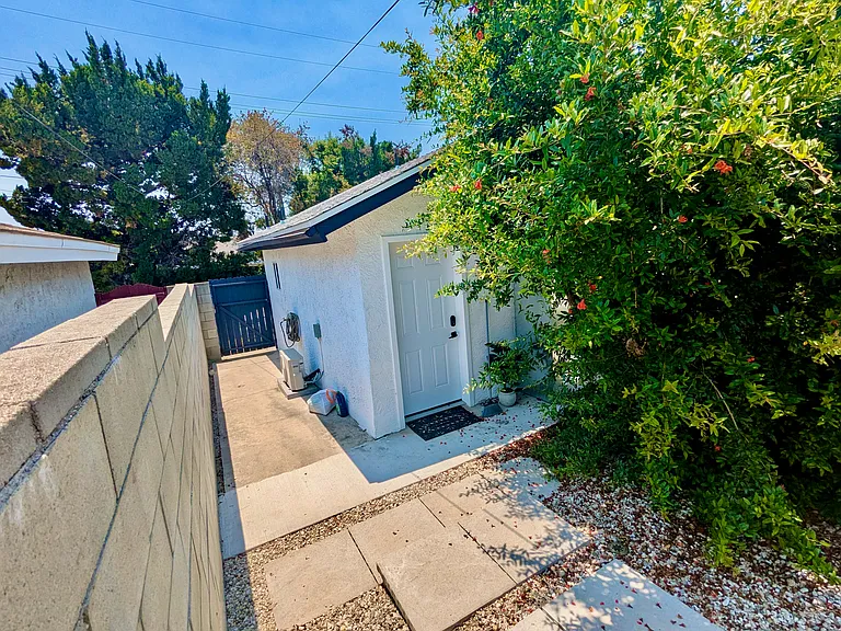19036 Plummer St #B — Photo 2