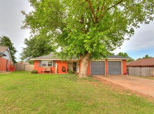 225 Holbrook Dr, El Reno, OK 73036