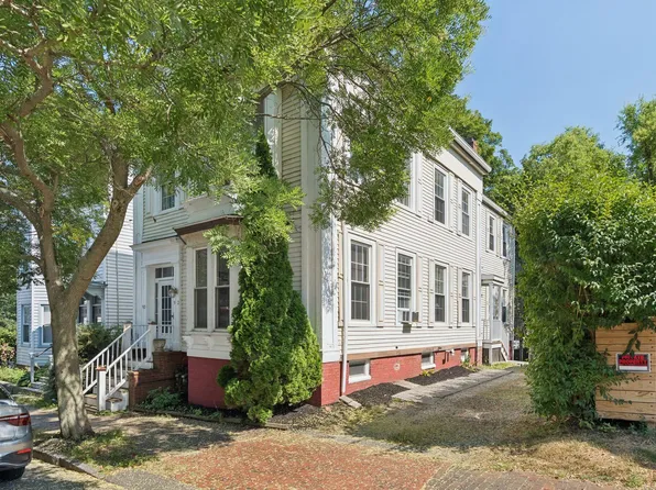 92 Pleasant Street, Portland, ME 04101