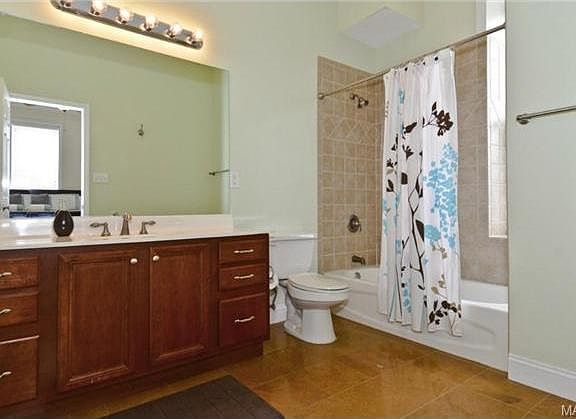 5th image of 3300-3302 Missouri Ave #A