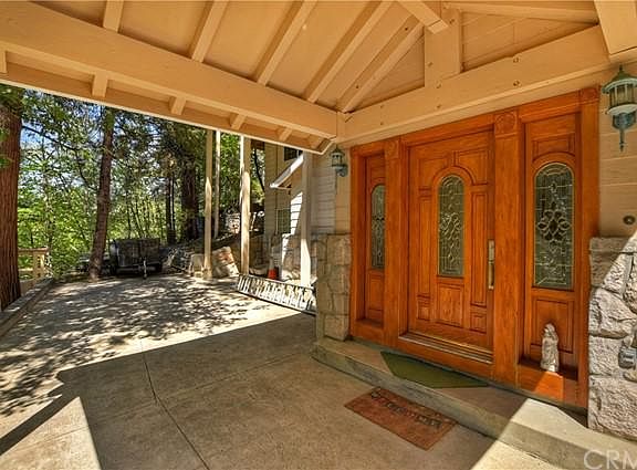 5th image of 28673 Shenandoah Dr