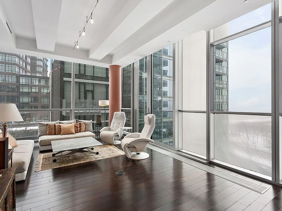 1st image of 166 Perry St #6C
