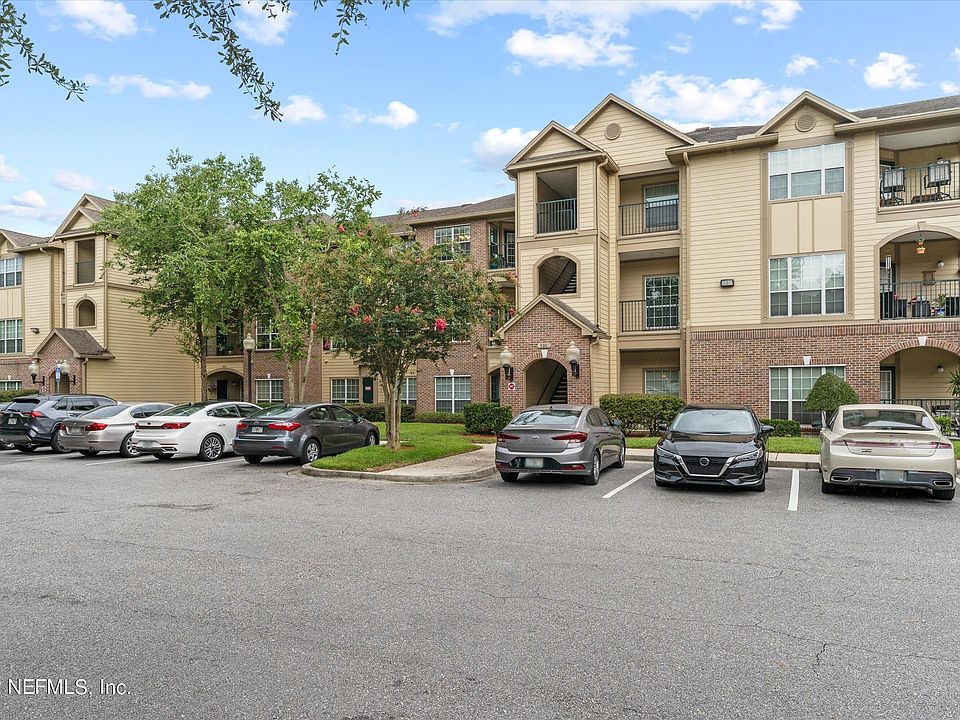 1st image of 7800 Point Meadows Dr APT 526