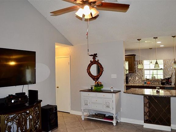 4th image of 9634 E Savile Cir