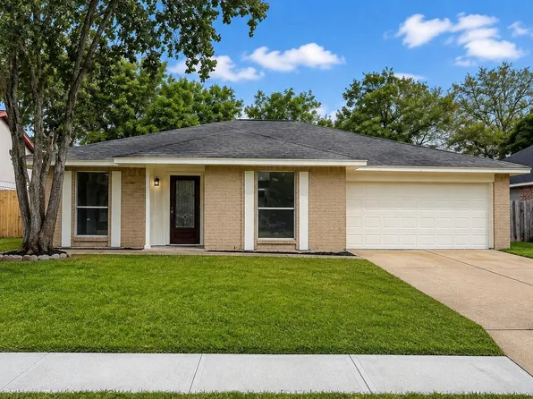 7610 Western Oak Ln, Houston, TX 77040