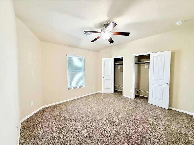 1242 S Maple Dr — Photo 22