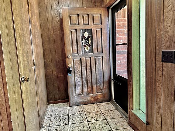 2nd image of 611 Forrest Dr