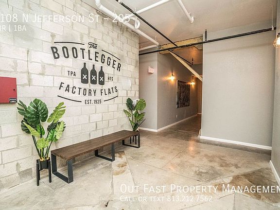 4th image of 3108 N Jefferson St #205