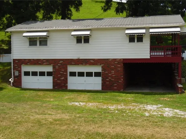 21569 State Route 16, Coshocton, OH 43812