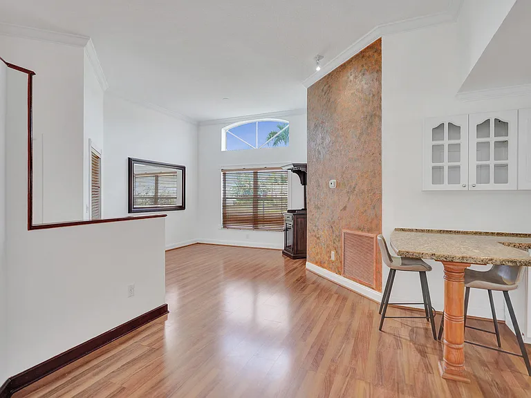 6817 Barnwell Dr — Photo 4
