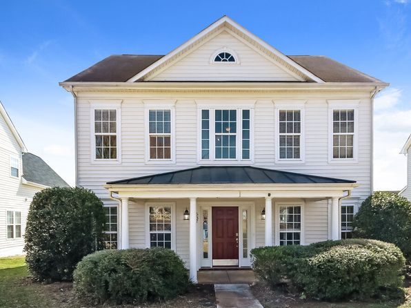 537 Georgetown Dr NW