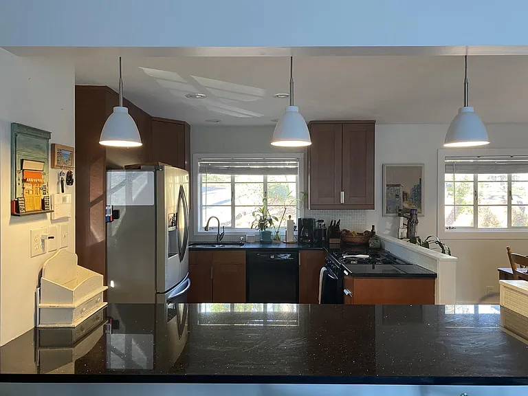 4975 Lake Forrest Dr — Photo 45