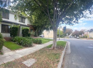 9430 Charleville Blvd #1, Beverly Hills, CA 90212