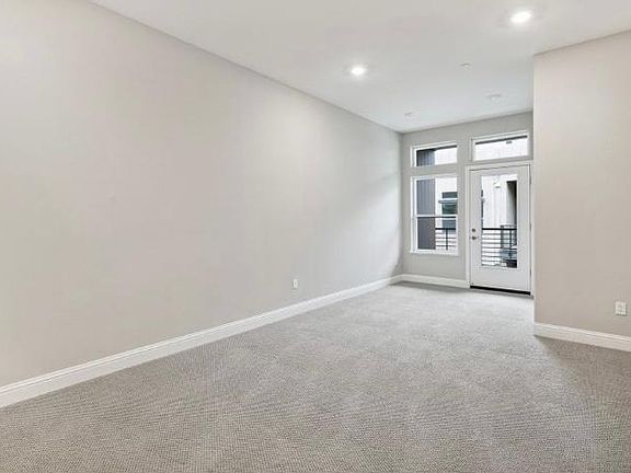 5th image of 220 Waters Park Cir #301