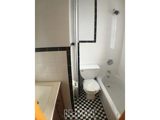Rented by Bellmarc Realty | media 10