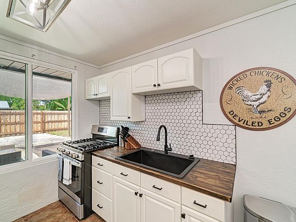 5th image of 341 Suwanee Ave #341