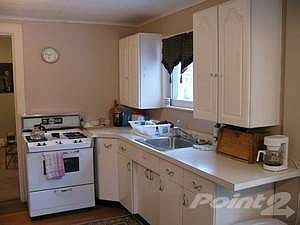 3rd image of 23 Griswold St