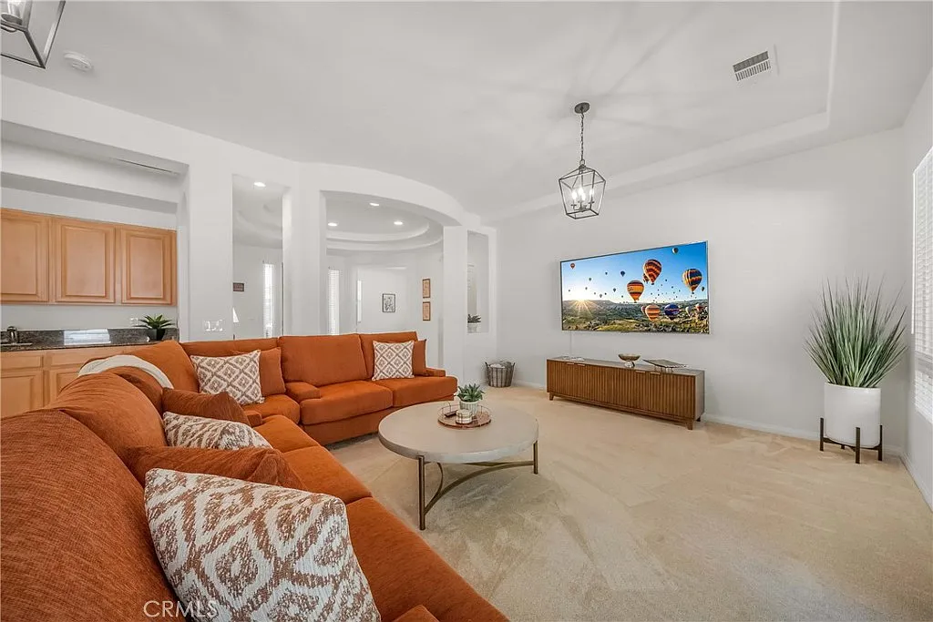 4 bed, 3.5 bath, 2905 sqft, $5,900 — Photo 3