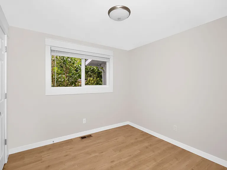 21009 NE 92nd St — Photo 9