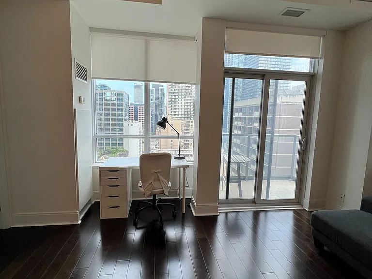 21 Balmuto St #1602 — Photo 7