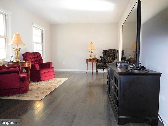 4th image of 4149 Pineyridge Ln