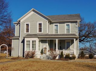 507 E 4th St, Maryville, MO 64468