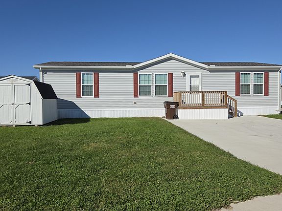 Exterior Image-3-CLAYTON 266 Friendly Village
