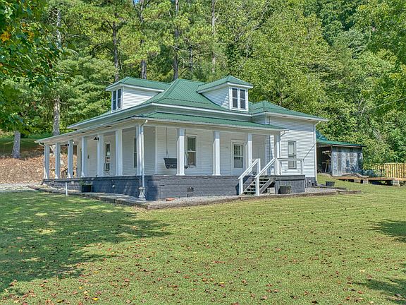 3rd image of 733 Crabtree Creek Rd