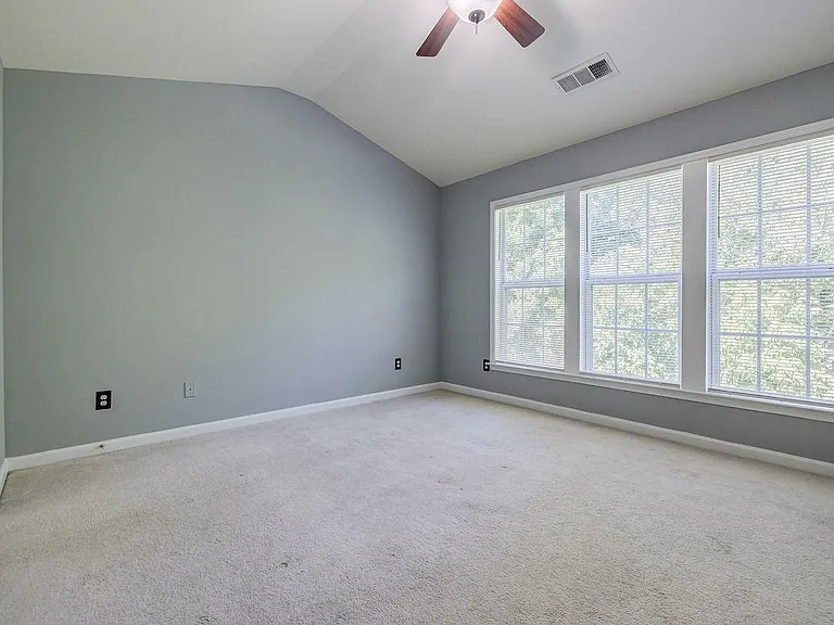 1372 Thornborough Dr — Photo 19