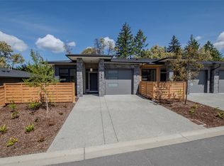 1234 Viewtop Rd #110, Duncan, BC V9L5S7