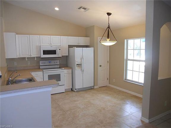 3rd image of 733 Brannen Ave