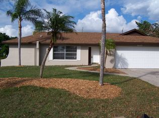 723 Sharar Ct, Cape Coral, FL 33904
