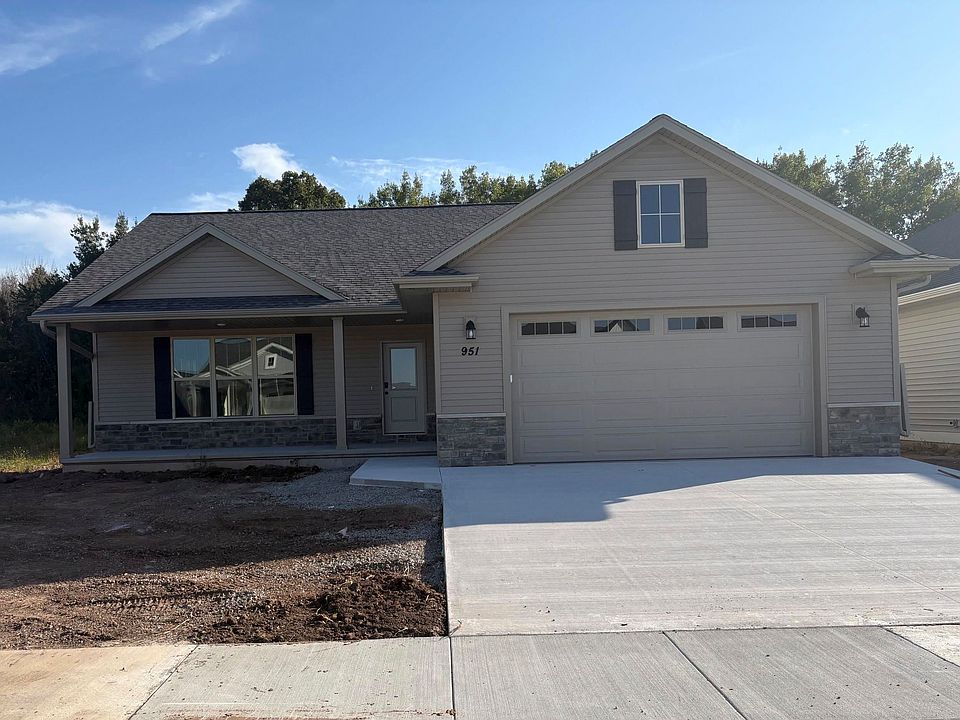 1st image of 951 Enclave Ct