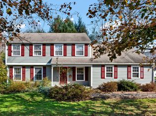 10 Homestead Pl, Cheshire, CT 06410