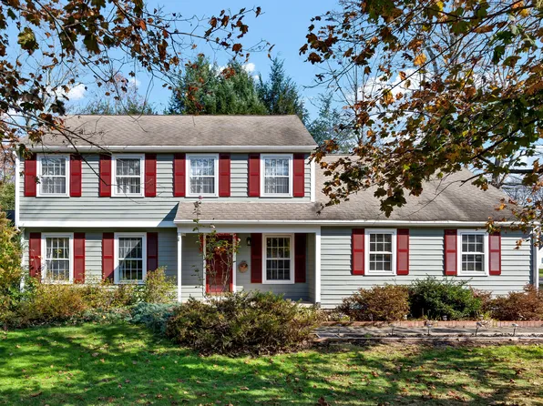 10 Homestead Place, Cheshire, CT 06410