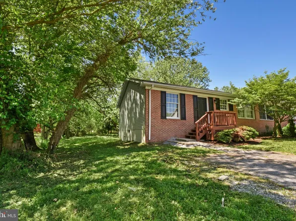 84 Blandy St, Bolivar, WV 25425