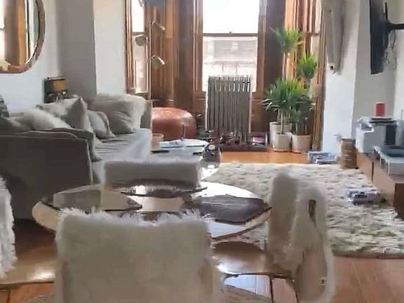 4th image of 21 W 121st St #4D