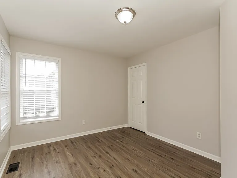 1422 Majestic Meadow Dr — Photo 13