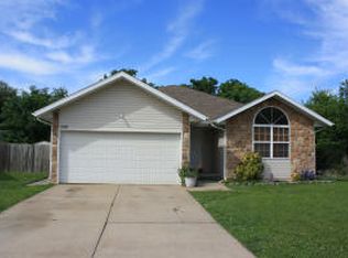 2148 N Adams Ct, Springfield, MO 65803