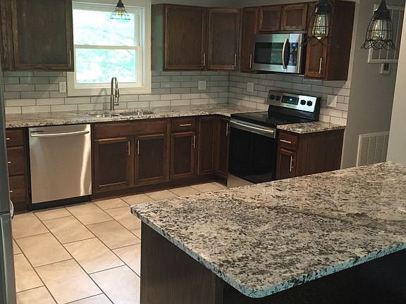 4th image of 2601 Fernwick Dr