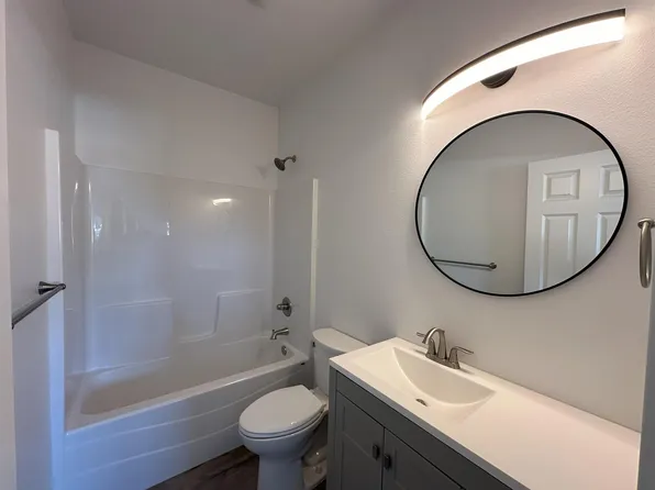 2607 W Saint Patrick St, Rapid City, SD 57702