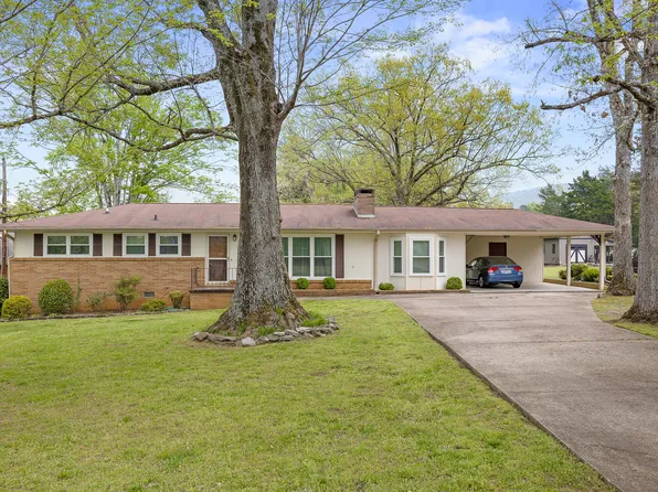 8717 Green Gap Rd, Ooltewah, TN 37363