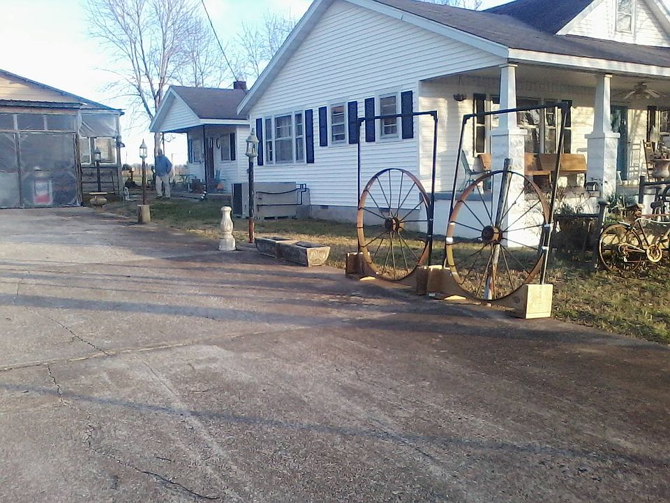 2nd image of 4322 Hwy 43